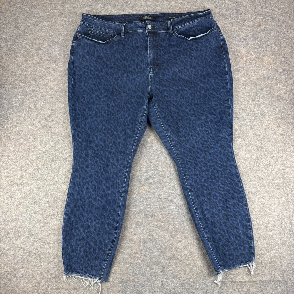 Judy Blue Mid Rise Leopard Print Skinny Jeans Raw Hem JB88310 Womens Plus 24W